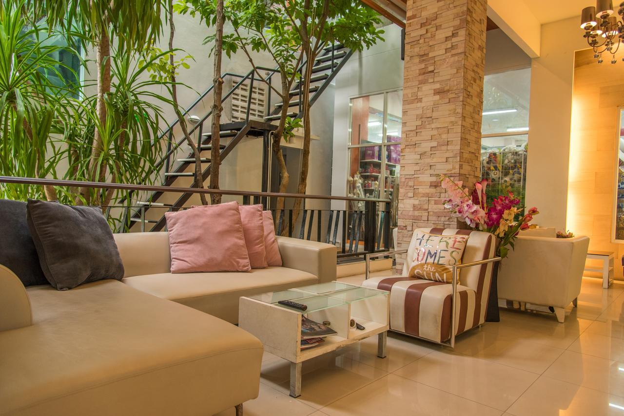 Jula Place Hotel Chalong Exterior photo