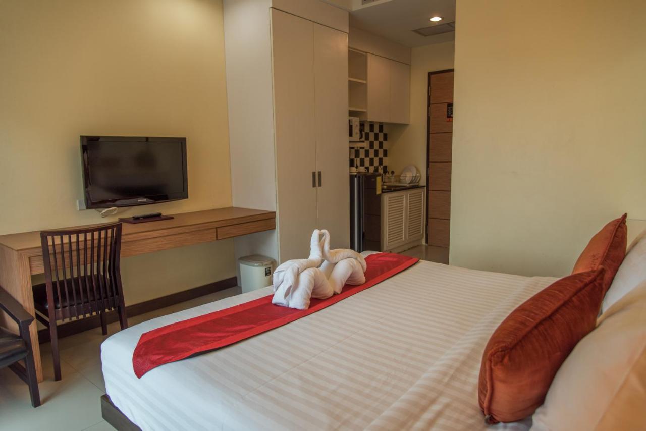 Jula Place Hotel Chalong Exterior photo