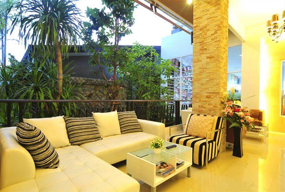 Jula Place Hotel Chalong Exterior photo